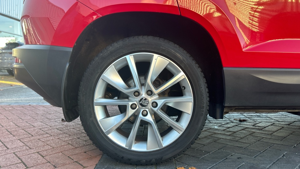 Skoda Karoq 1.5 TSI SE L 5dr DSG Petrol Estate - Image 7