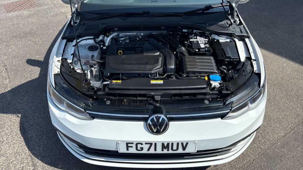 Volkswagen Golf 1.5 TSI 150 Life 5dr Petrol Hatchback - Image 8
