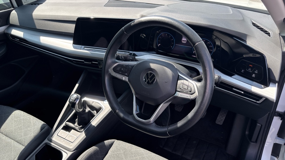 Volkswagen Golf 1.5 TSI 150 Life 5dr Petrol Hatchback - Image 11