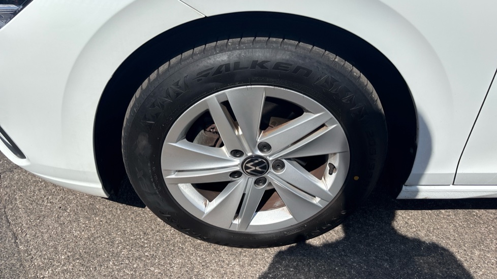 Volkswagen Golf 1.5 TSI 150 Life 5dr Petrol Hatchback - Image 21