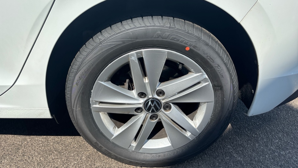 Volkswagen Golf 1.5 TSI 150 Life 5dr Petrol Hatchback - Image 22
