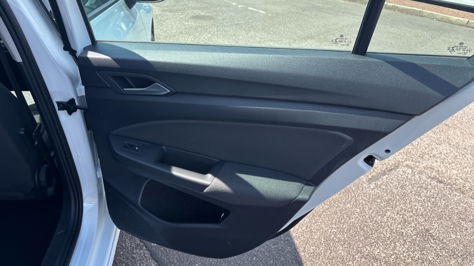 Volkswagen Golf 1.5 TSI 150 Life 5dr Petrol Hatchback - Image 26