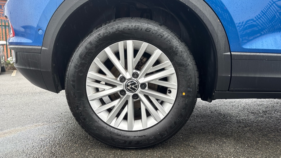 Volkswagen T-Roc 1.5 TSI Life 5dr Petrol Hatchback - Image 7
