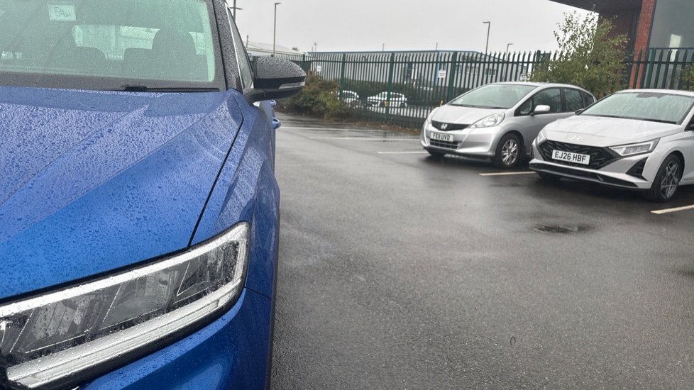 Volkswagen T-Roc 1.5 TSI Life 5dr Petrol Hatchback - Image 26
