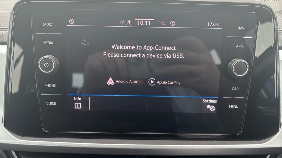 Volkswagen T-Roc 1.5 TSI Life 5dr Petrol Hatchback - Image 42
