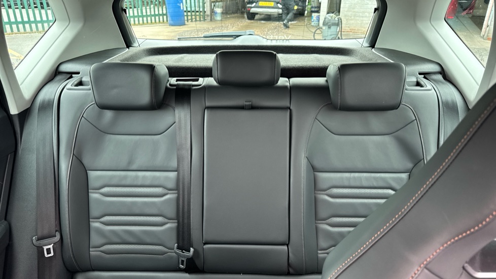 CUPRA Ateca 1.5 EcoTSI V2 5dr DSG Petrol Estate - Image 15