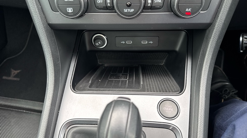 CUPRA Ateca 1.5 EcoTSI V2 5dr DSG Petrol Estate - Image 27