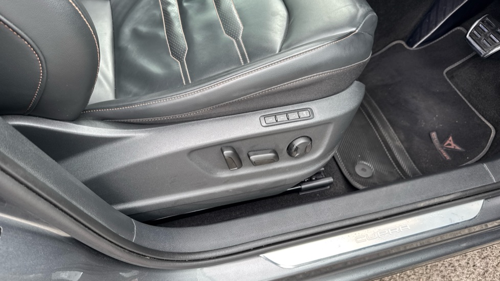 CUPRA Ateca 1.5 EcoTSI V2 5dr DSG Petrol Estate - Image 31
