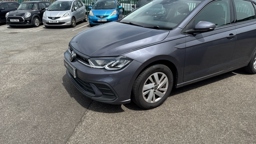 Volkswagen Polo 1.0 TSI Life 5dr DSG Petrol Hatchback - Image 39