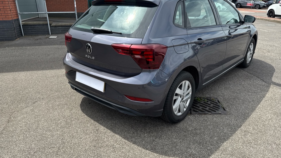 Volkswagen Polo 1.0 TSI Life 5dr DSG Petrol Hatchback - Image 42