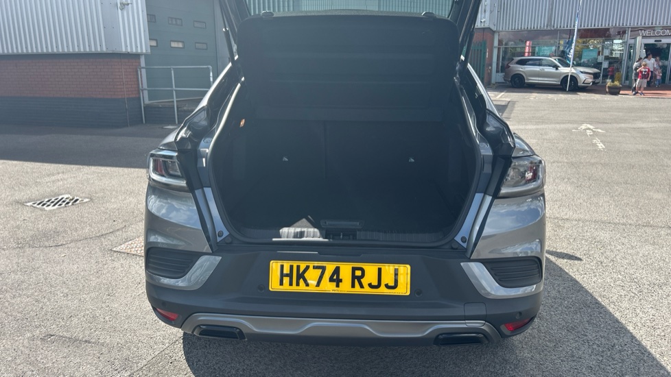Renault Arkana 1.6 E-Tech FHEV 145 Esprit Alpine 5dr Auto Hybrid Estate - Image 4