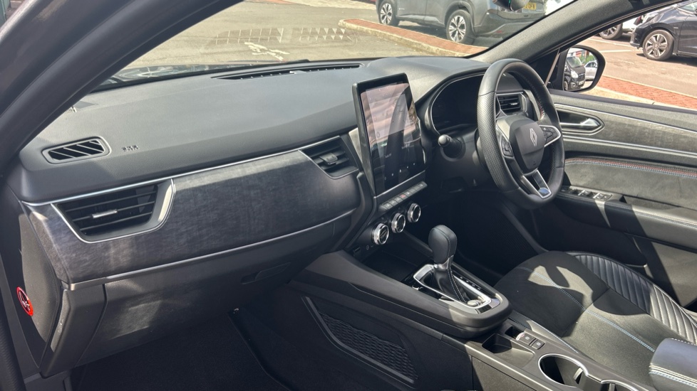 Renault Arkana 1.6 E-Tech FHEV 145 Esprit Alpine 5dr Auto Hybrid Estate - Image 9