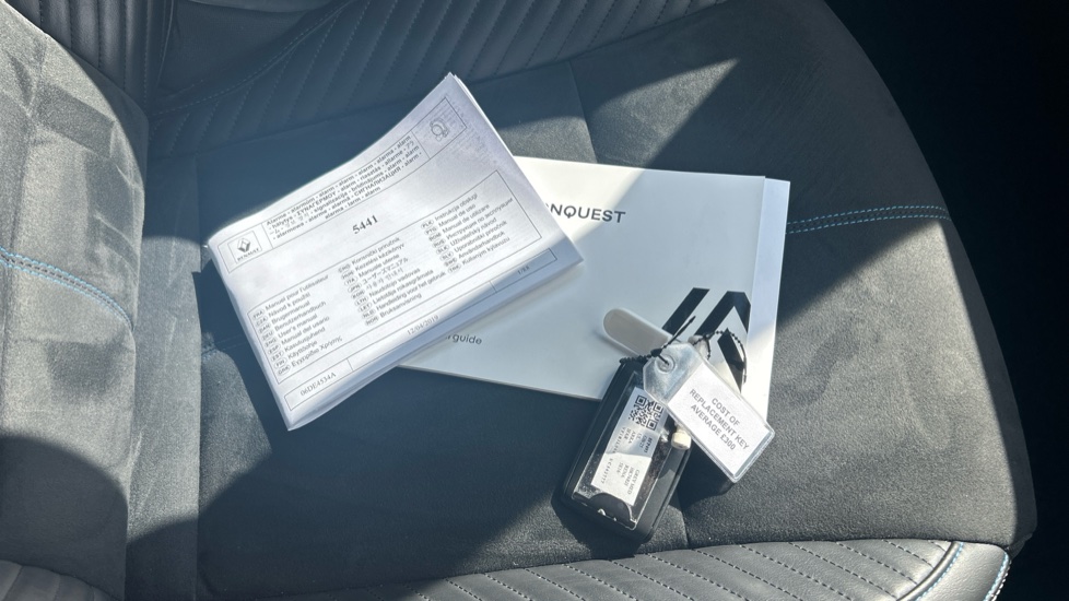 Renault Arkana 1.6 E-Tech FHEV 145 Esprit Alpine 5dr Auto Hybrid Estate - Image 19