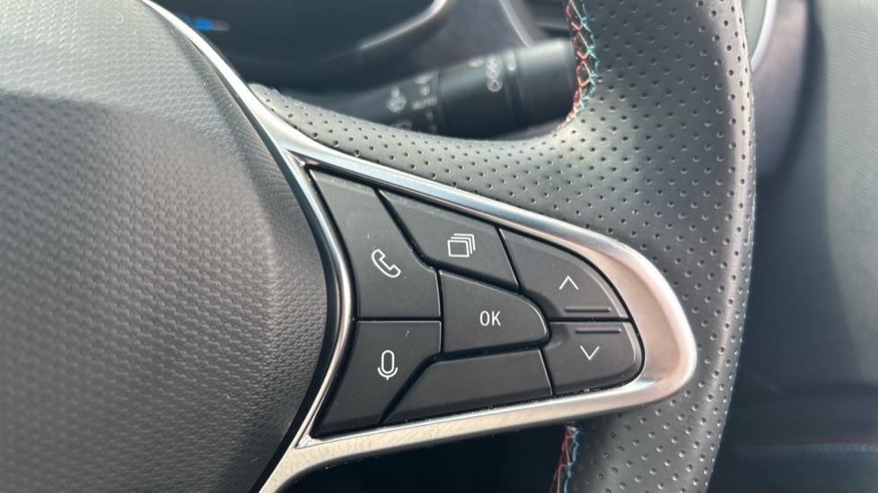 Renault Arkana 1.6 E-Tech FHEV 145 Esprit Alpine 5dr Auto Hybrid Estate - Image 23
