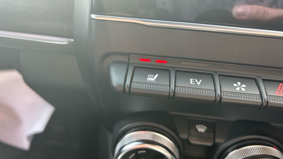 Renault Arkana 1.6 E-Tech FHEV 145 Esprit Alpine 5dr Auto Hybrid Estate - Image 32