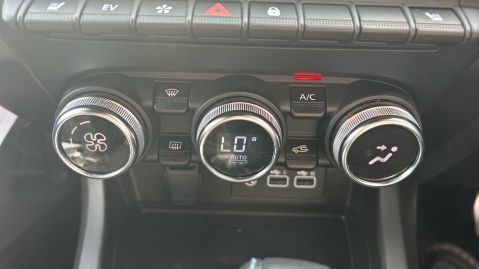 Renault Arkana 1.6 E-Tech FHEV 145 Esprit Alpine 5dr Auto Hybrid Estate - Image 33