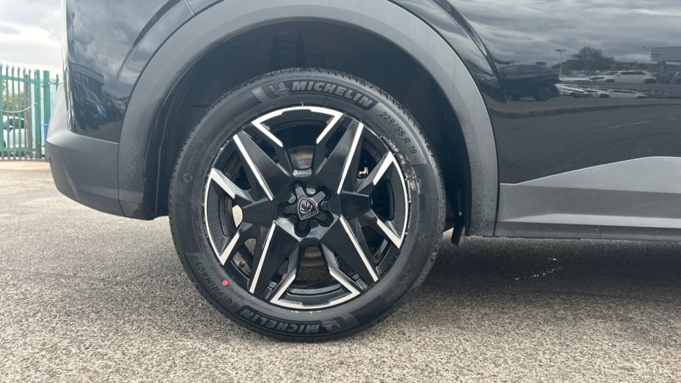 Peugeot 3008 1.2 Hybrid 136 GT 5dr e-DSC6 Petrol Estate - Image 7