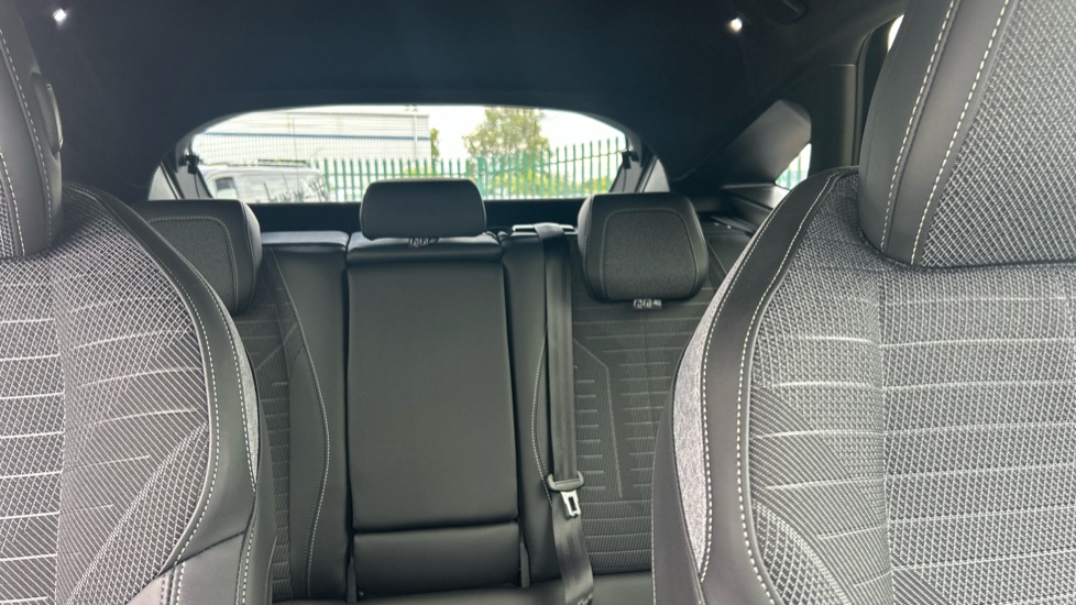 Peugeot 3008 1.2 Hybrid 136 GT 5dr e-DSC6 Petrol Estate - Image 15