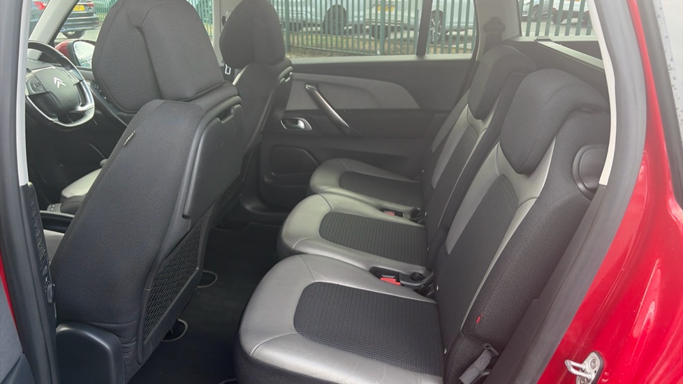 Citroen Grand C4 1.5 BlueHDi 130 Feel Plus 5dr EAT8 Diesel Estate - Image 16