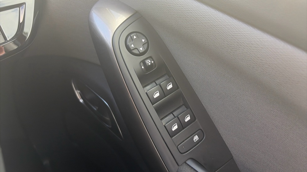 Citroen Grand C4 1.5 BlueHDi 130 Feel Plus 5dr EAT8 Diesel Estate - Image 23