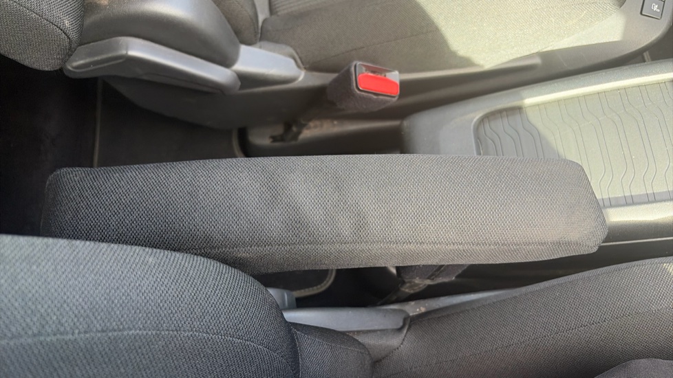 Citroen Grand C4 1.5 BlueHDi 130 Feel Plus 5dr EAT8 Diesel Estate - Image 28