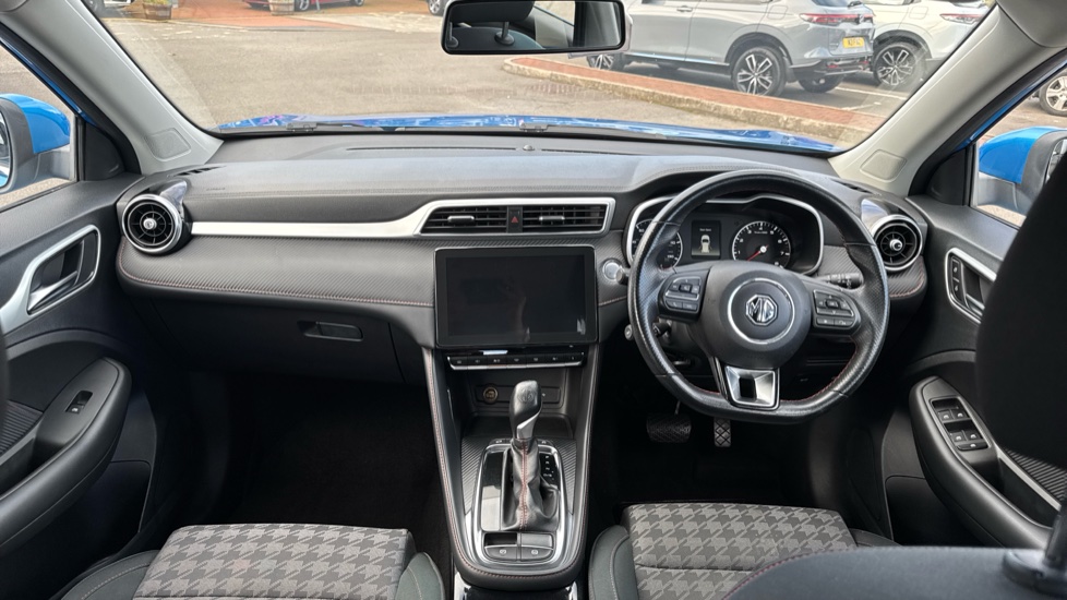 MG ZS 1.0T GDi Excite 5dr DCT Petrol Hatchback - Image 10