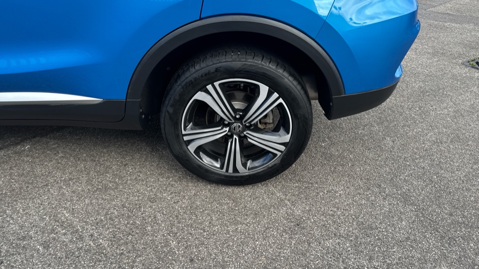 MG ZS 1.0T GDi Excite 5dr DCT Petrol Hatchback - Image 36