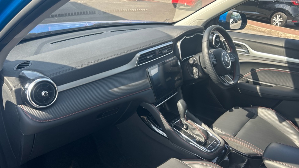 MG ZS 1.0T GDi Exclusive 5dr DCT Petrol Hatchback - Image 9