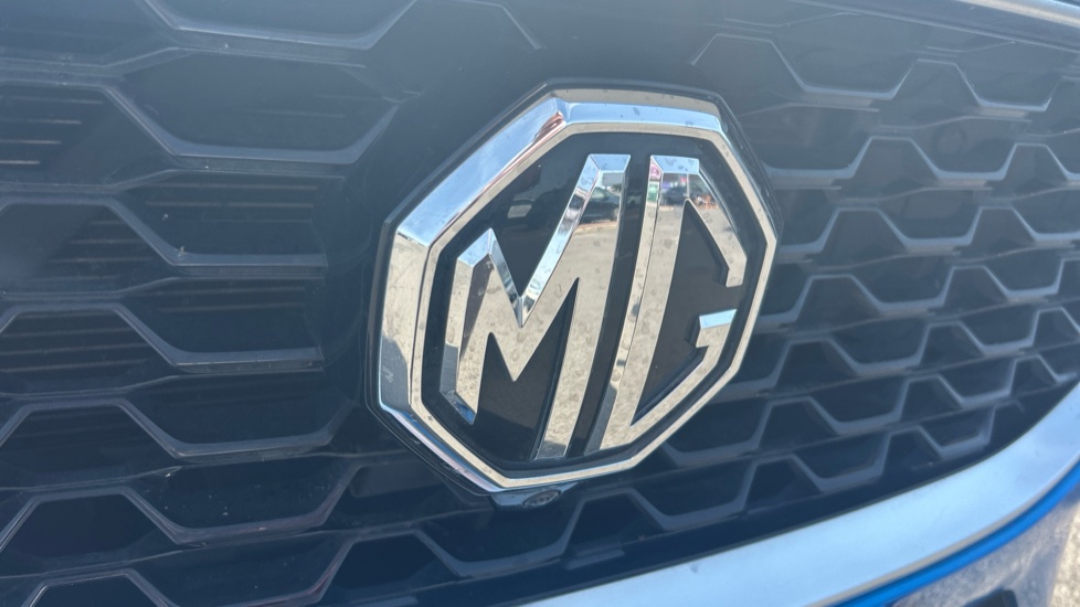 MG ZS 1.0T GDi Exclusive 5dr DCT Petrol Hatchback - Image 24