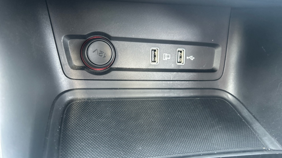 MG ZS 1.0T GDi Exclusive 5dr DCT Petrol Hatchback - Image 33