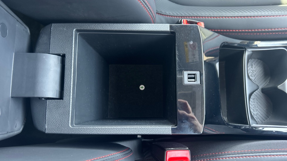 MG ZS 1.0T GDi Exclusive 5dr DCT Petrol Hatchback - Image 37