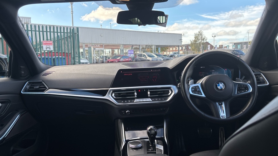 BMW 3 Series 330e M Sport Pro Edition 4dr Step Auto Saloon - Image 10