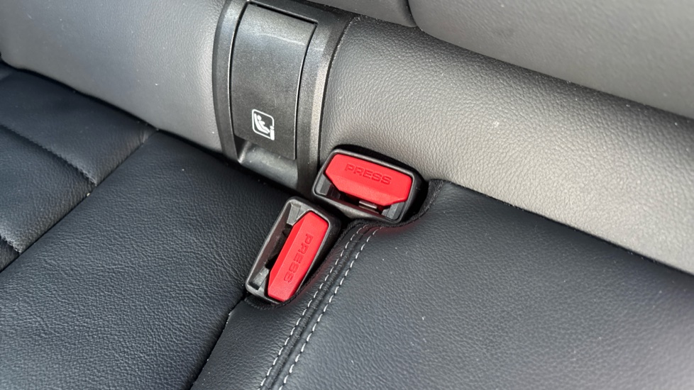 BMW 3 Series 330e M Sport Pro Edition 4dr Step Auto Saloon - Image 17