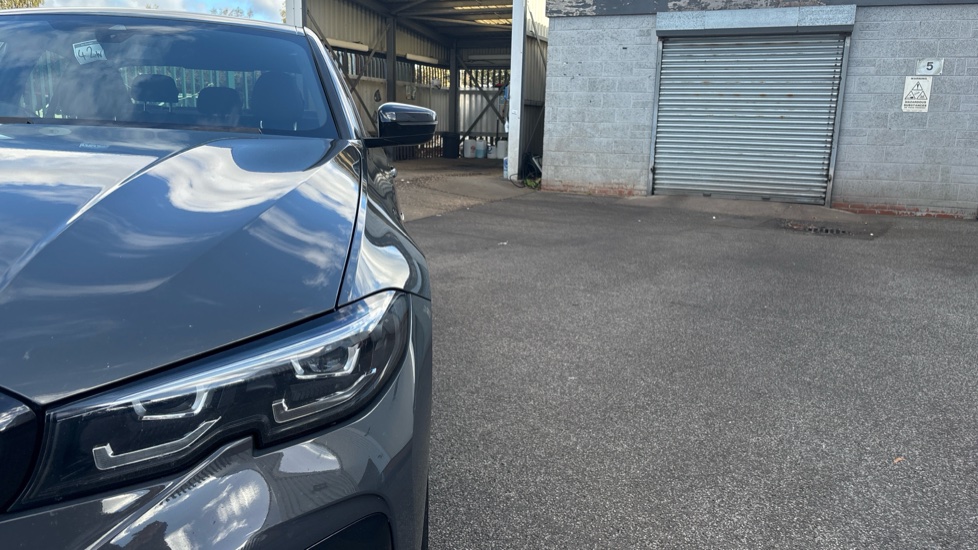 BMW 3 Series 330e M Sport Pro Edition 4dr Step Auto Saloon - Image 22