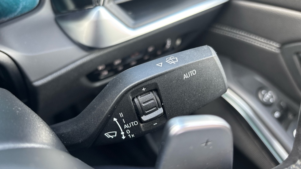 BMW 3 Series 330e M Sport Pro Edition 4dr Step Auto Saloon - Image 37