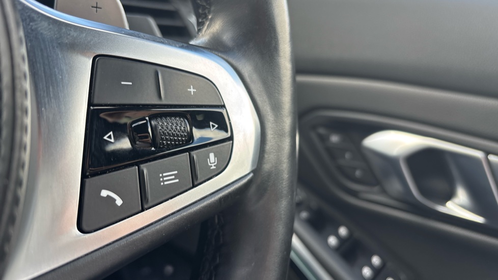 BMW 3 Series 330e M Sport Pro Edition 4dr Step Auto Saloon - Image 38
