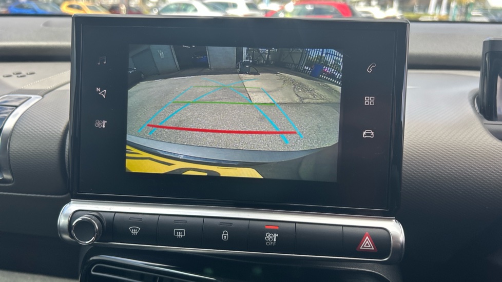Citroen C4 Cactus 1.2 PureTech Flair 5dr [6 Speed] Petrol Hatchback - Image 23