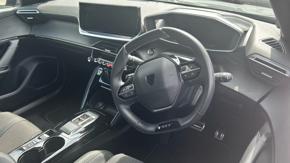 Peugeot 2008 100kW GT 50kWh 5dr Auto Electric Estate - Image 11