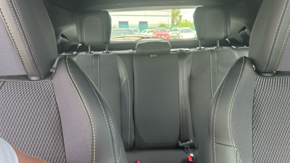 Peugeot 2008 100kW GT 50kWh 5dr Auto Electric Estate - Image 15