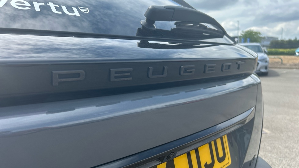 Peugeot 2008 100kW GT 50kWh 5dr Auto Electric Estate - Image 21