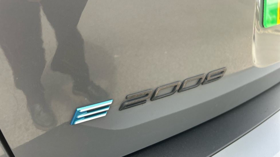 Peugeot 2008 100kW GT 50kWh 5dr Auto Electric Estate - Image 22