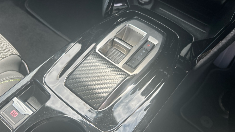 Peugeot 2008 100kW GT 50kWh 5dr Auto Electric Estate - Image 37