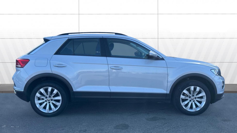 Volkswagen T-Roc 1.5 TSI EVO SE 5dr Petrol Hatchback - Image 5