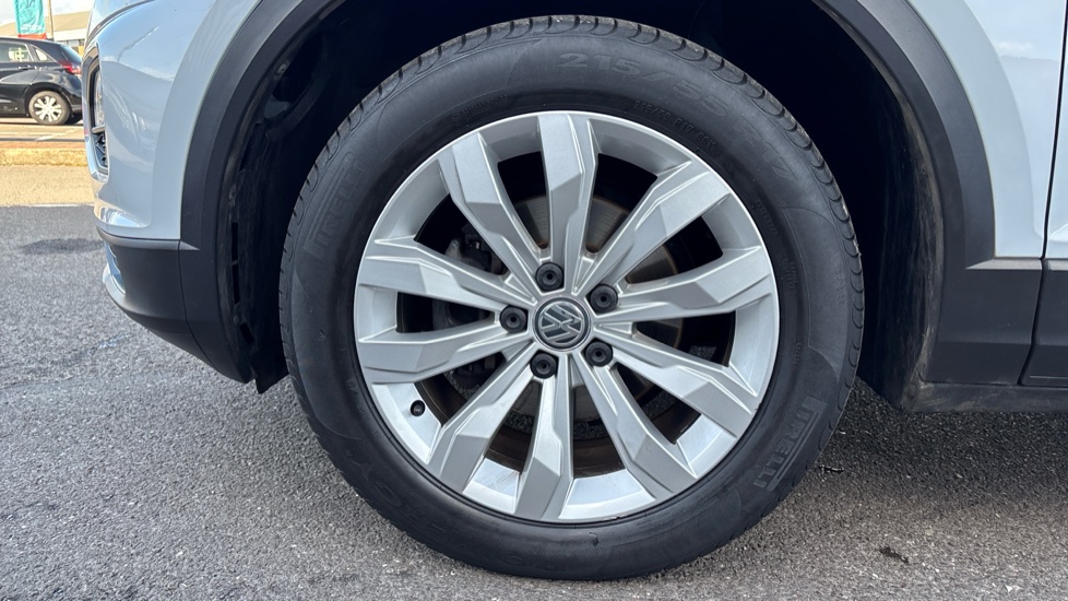 Volkswagen T-Roc 1.5 TSI EVO SE 5dr Petrol Hatchback - Image 23