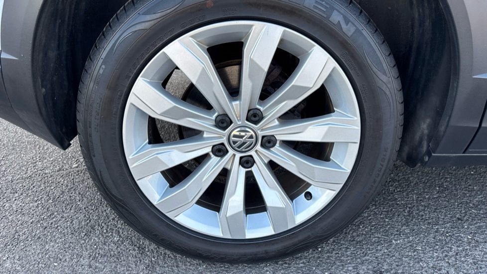 Volkswagen T-Roc 1.5 TSI EVO SE 5dr Petrol Hatchback - Image 25