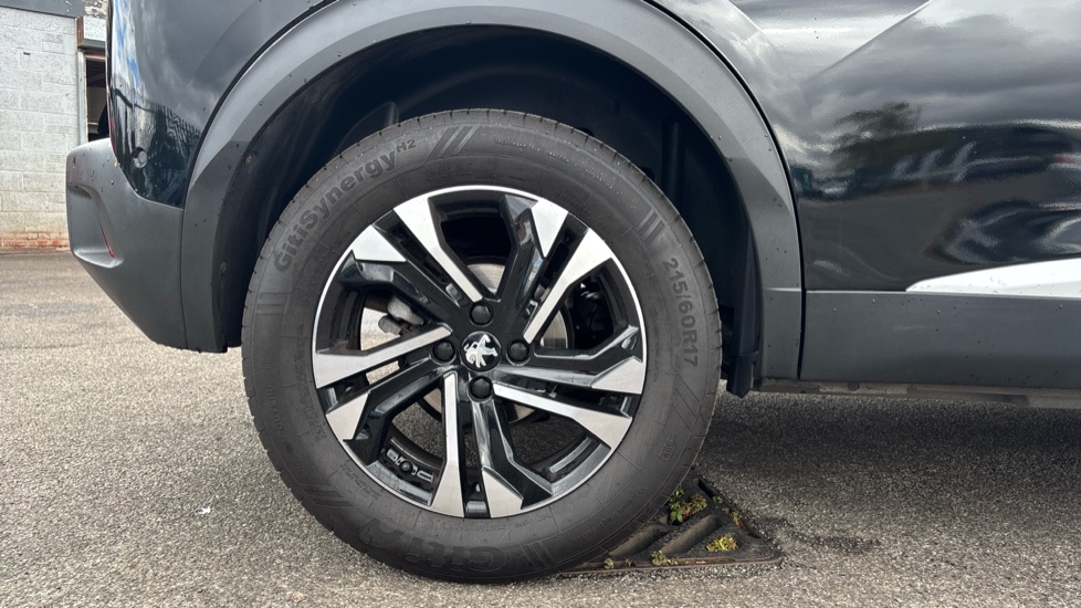 Peugeot 2008 1.2 PureTech 130 GT 5dr Petrol Estate - Image 7