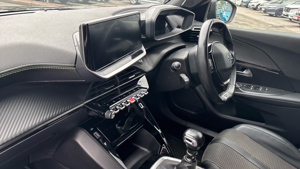 Peugeot 2008 1.2 PureTech 130 GT 5dr Petrol Estate - Image 9