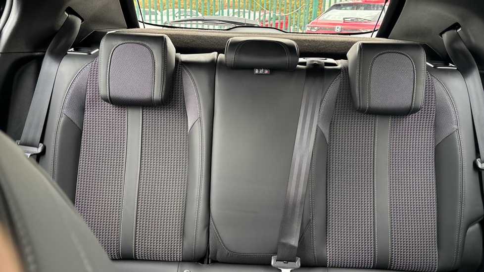 Peugeot 2008 1.2 PureTech 130 GT 5dr Petrol Estate - Image 15