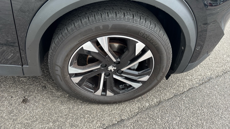 Peugeot 2008 1.2 PureTech 130 GT 5dr Petrol Estate - Image 30