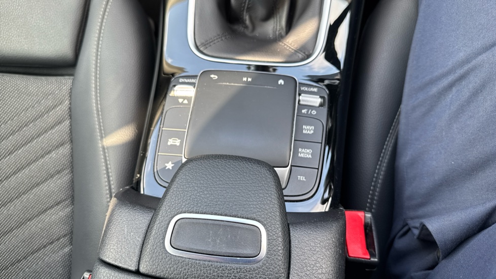 Mercedes-Benz A-Class A180 SE 5dr Petrol Hatchback - Image 27